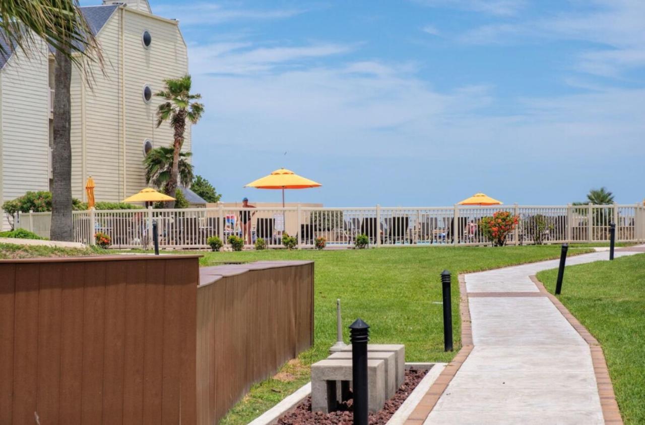 Апартаменти Ocean Breeze Retreat 2Bed 2Bath, Heated Pool! Саут-Падре-Айленд Екстер'єр фото