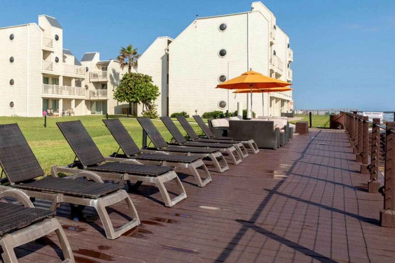 Апартаменти Ocean Breeze Retreat 2Bed 2Bath, Heated Pool! Саут-Падре-Айленд Екстер'єр фото
