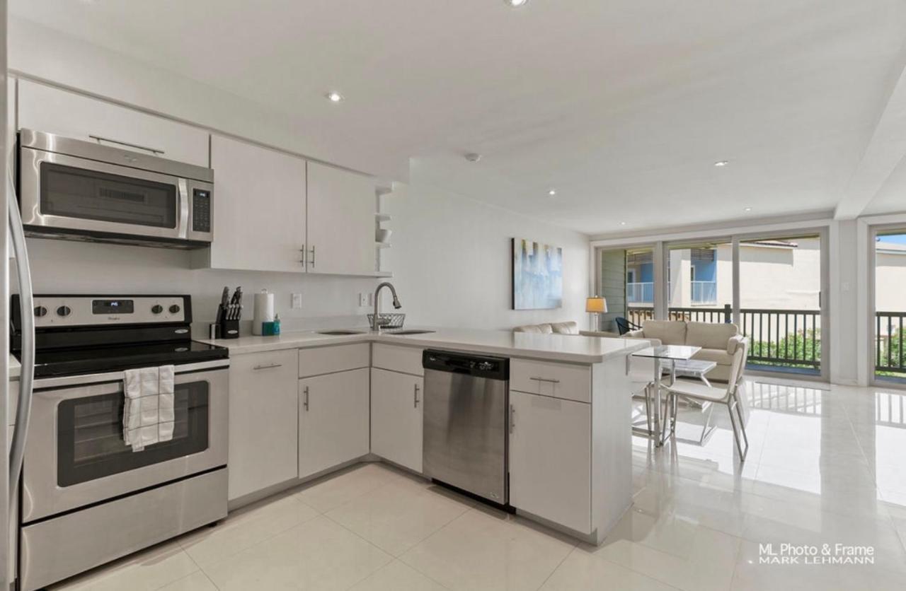 Апартаменти Ocean Breeze Retreat 2Bed 2Bath, Heated Pool! Саут-Падре-Айленд Екстер'єр фото